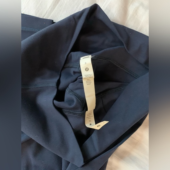 Lululemon align tights *navy* - Picture 4 of 5